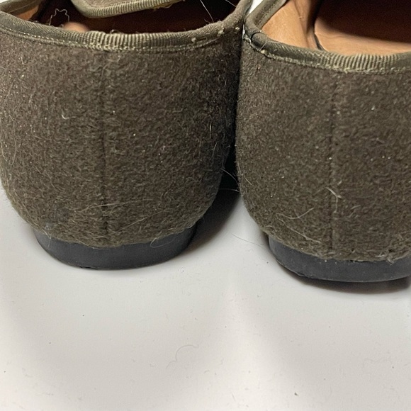 Talbots Women's Olive Green Embroidered Loafers, Size 8 - Picture 4 of 4